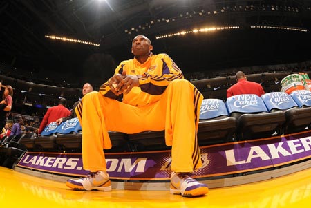 四冠问鼎！游泳世青赛女子1500自杨佩琪摘金 女子200自将冲击第五冠