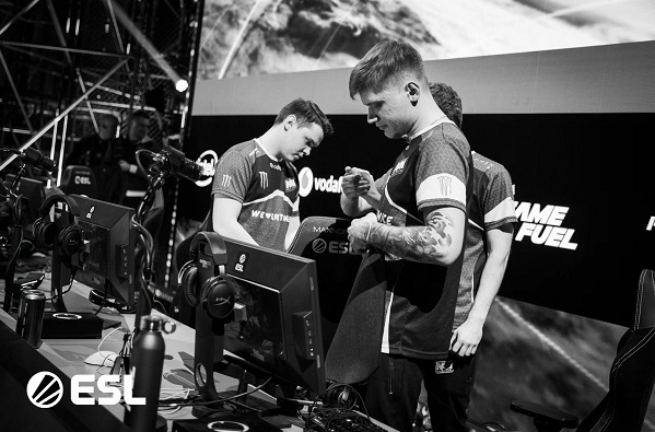 国足12强 国足12强